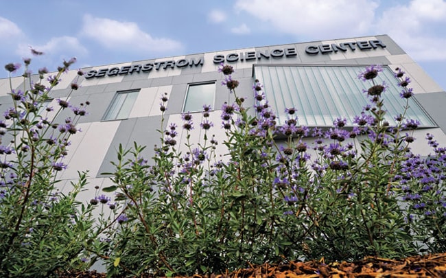 Segerstrom Science Center building