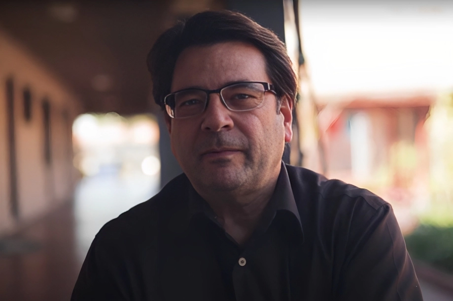 Mark's headshot