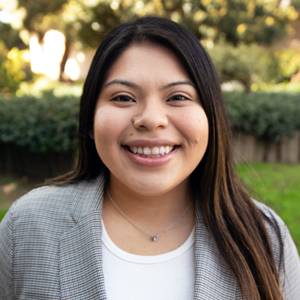 Fabiola's headshot