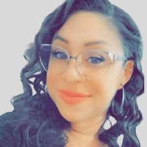 Jaclyn's headshot