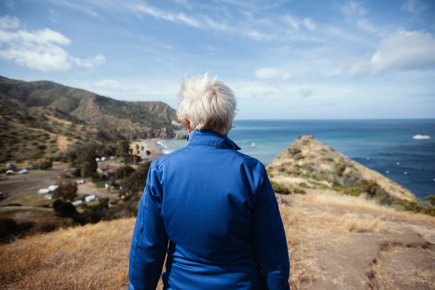 Anna looking over the shoreline