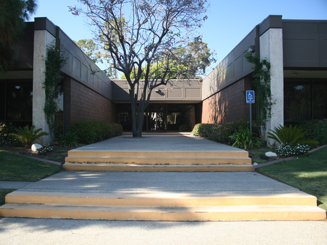 apu-west-campus-library-hours-ratulangi