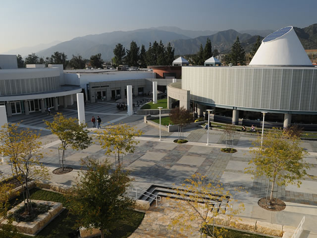 apu-library-research-ratulangi